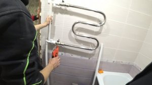 Установили байпас. Перепаяли стояк.