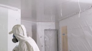 Краска Caparol Capasilan и грунт краска Sniezka grunt покраска потолка безвоздушником 100% результа