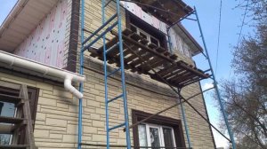 обшиваем дом фасадными панелями альта профиль