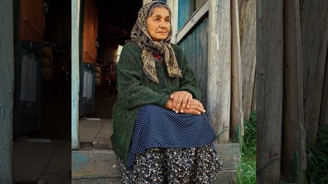 Калитка, берёзы, глаза... (стихи - Наталья Шахназарова, читает Виктор Золотоног) смотреть онлайн