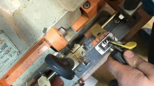 Изготовление первого ключа в мастерской (Бабочка на Wenxing 100E)