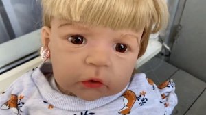 Прокалываем ушки реборну. #реборн