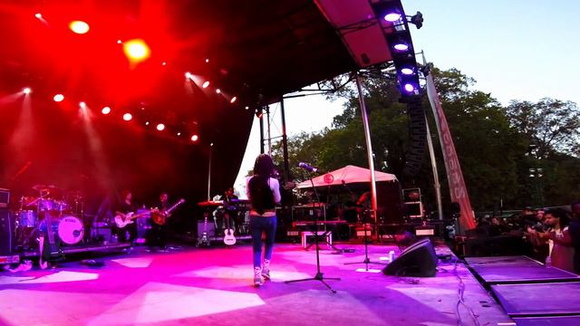 Wait A Minute - Willow Smith LIVE - Afropunk Atlanta смотреть онлайн