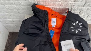 Крутая КУРТКА-БОМБЕР на осень ADIDAS с капюшоном за 4 к.