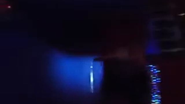 В караоке-баре: зачем топтать мою любовь.mp4 смотреть онлайн