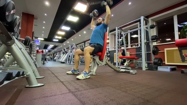 Цикл 4 неделя 2. Жим гантелей сидя смотреть онлайн