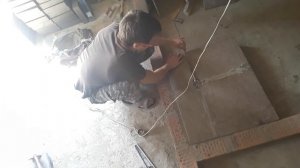 Плитка на полу в парной. Шибер на приточную по печь. Баня из газобетона