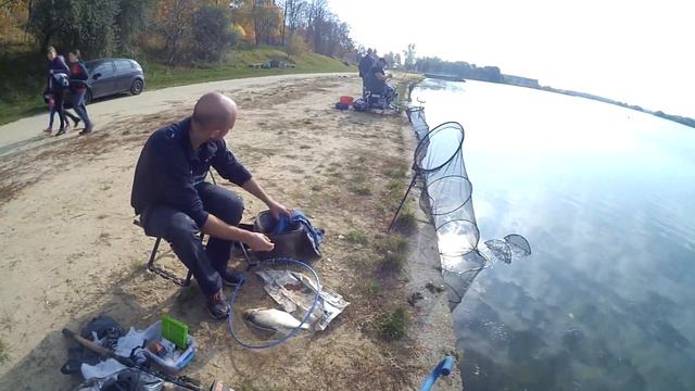 Фідерна рибалка на озері Басів Кут. Ловля ляща і підлящика!!! смотреть онлайн