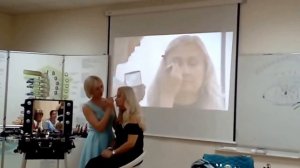 Как правильно и красиво нанести тени на обвисшее веко . Алена Терещенко