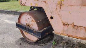 Old Road Roller / senas kelio volas / старый дорожный каток