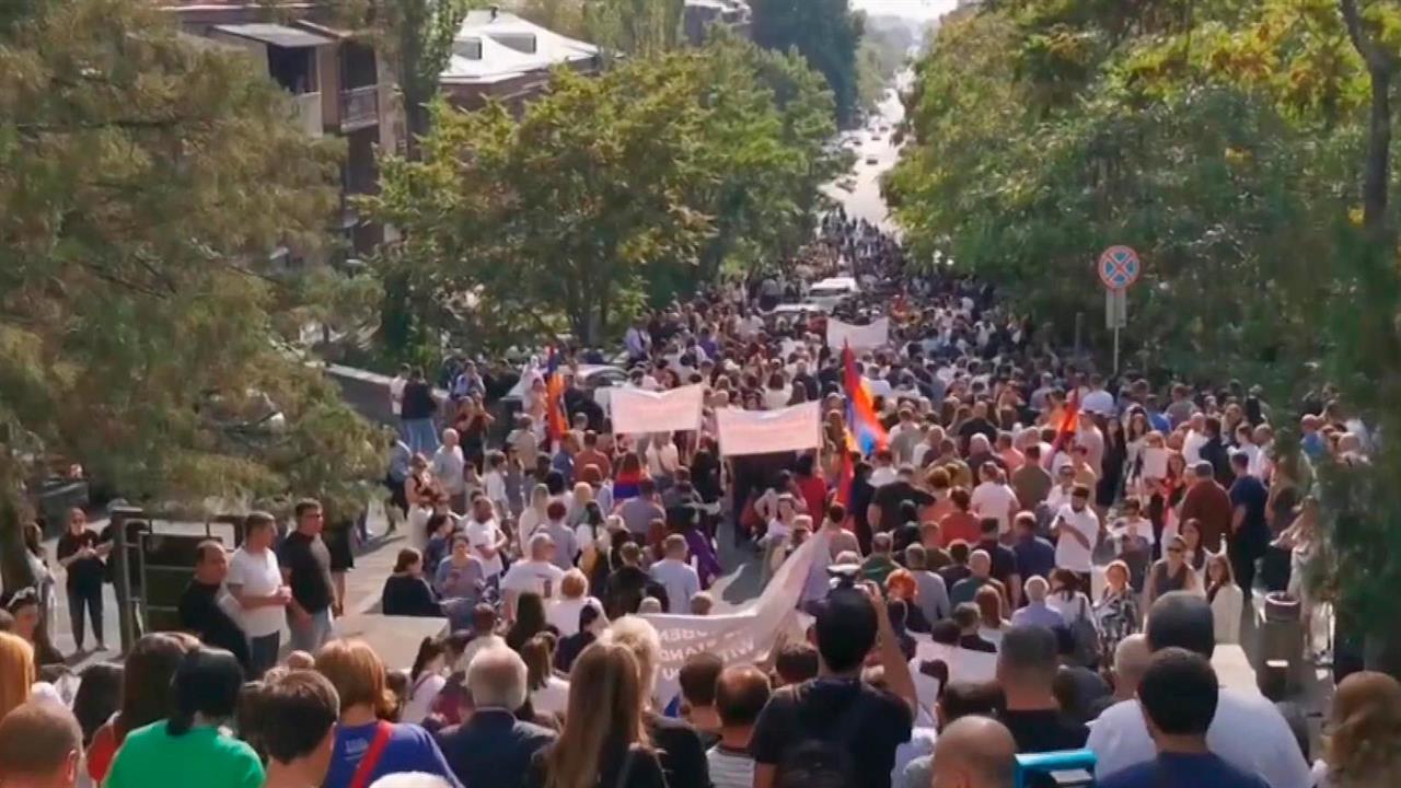 Миротворцы продолжают миссию по обеспечению безопасности жителей Нагорного Карабаха