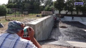 В Славске продолжается реконструкция бассейна с минеральной водой.