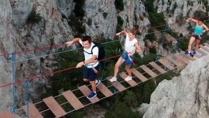 Подвесной мост на горе Ай-Петри (Крым)