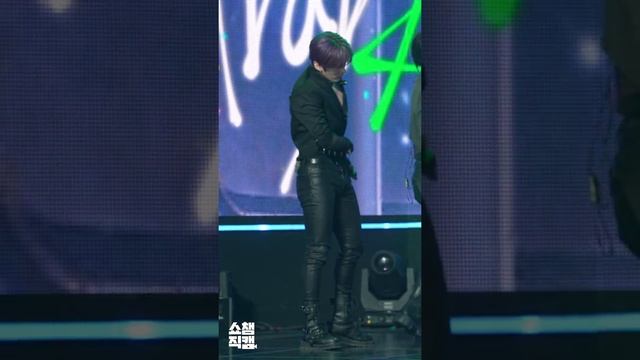 [쇼챔직캠 4K] Stray Kids LEE KNOW - MANIAC (스트레이키즈 리노 - 매니악) | Show Champion | EP.428