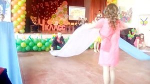 Танец с полотнами
