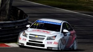 Chevrolet Cruze WTCC 2013-2014 comparison