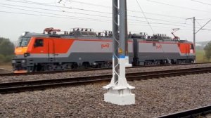 Электровоз 2ЭС5-001 "Скиф" (ООО "НЭВЗ") на I\/ Международном ж/д салоне "ЭКСПО 1520" в Щербинке.