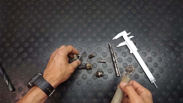 КОГДА СЛИЗАЛИ ГРАНИ НА КОЛЕСНОМ БОЛТЕ НАДО смотреть онлайн