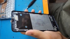 Замена экрана From Shattered to Seamless Repairing Samsung Galaxy A04 Cracked Screen