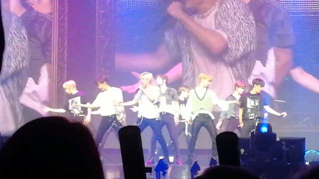 [FANCAM] My Side STRAY KIDS IN MOSCOW 2019 смотреть онлайн