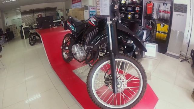 Первый раз за рулём байка. Готовим еду у водопада и чем живёт вечерний Филиппинский город. смотреть онлайн