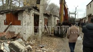 Владельцы гаражей, объявленных самостроем, вызвали полицию - чтобы остановить снос