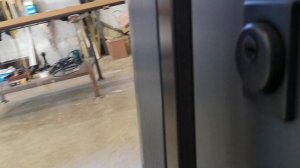 Новинка: входная дверь с терморазрывом в стиле хайтек для частного дома | Изготовление и установка