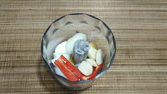 Осьминог и кальмар на мангале. Вьетнамская кухня.