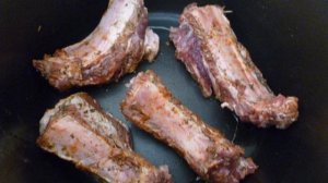 Свиные ребра тушеные в мультиварке-скороварке