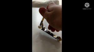 Фингер самокат трюки