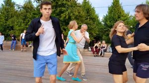 Парк горького танцы