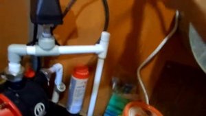 система горячей воды с помощью садового насоса и водонагревательного крана