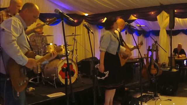 HTR - Honky Tonk Night Time Man смотреть онлайн