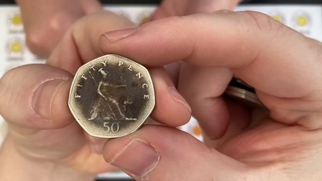 We get a full £250 bag of 50p from the Isle of Man | Coin Hunting 50p смотреть онлайн