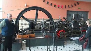 Паровой двигатель. И как он работает.