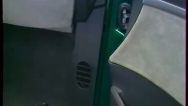 Interventions planche de bord Peugeot 807 Citroën C8 смотреть онлайн