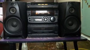 Sony g77
