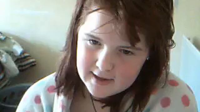 kirstybop100's Webcam Video from 15 April 2012 09:03 (PDT) смотреть онлайн