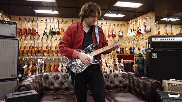 Guitar of the Day: Fender Custom Shop Freddie Travares Aloha Stratocaster | Norman's Rare Guitars смотреть онлайн