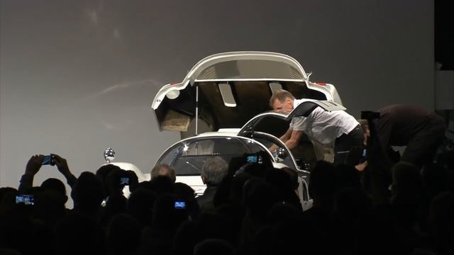 Porsche Sound Nacht 2015: Listent to the 1966 Porsche 906 Carrera 6 смотреть онлайн