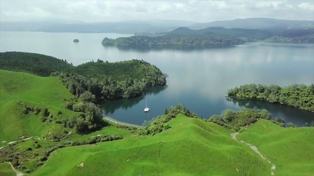 МАНТРА Ом Таре Туттаре / Очищает ауру и УЛУЧШАЕТ ЗДОРОВЬЕ смотреть онлайн