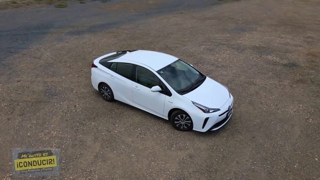 EL MÁS AHORRADOR Y MÁS SEGURO AUTO COMPACTO! - Toyota Prius смотреть онлайн