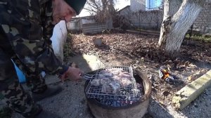 Жарим шашлыки из свинины по деревенски. Готовим мясо на костре