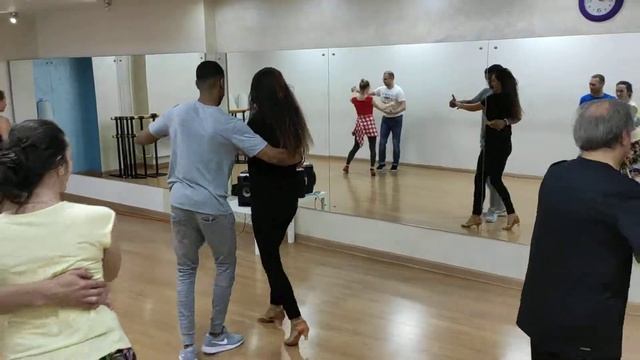 Fidel Romero Bachata Lessons | Урок бачаты от Фиделя 27.07.2019 смотреть онлайн