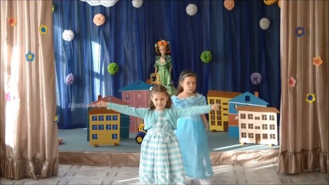 "Приключение в Цветочном городе". Праздничное занятие в группе №3 смотреть онлайн