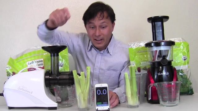 Slowstar vs Solostar 4 Cold Press Juicer Comparison: Leafy Greens