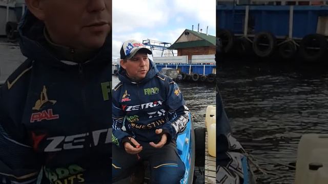 Денис Вихров и XXL Fish смотреть онлайн