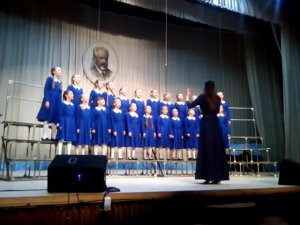 Детский хор - Колыбельная Слоненку  (музыка Алексея Плешака, стихи ?)