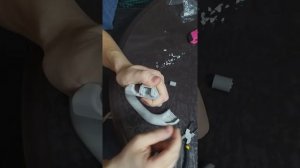 Установка на ручки потолочных доводчиков на VW поло седан