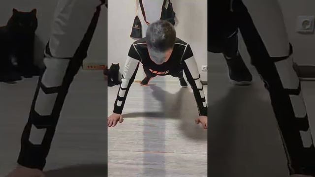 Отжимания от пола. (тренировка дома) смотреть онлайн